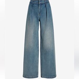 NWT - Express SUPER HIGH WAISTED BAGGY PLEATED WIDE LEG JEANS